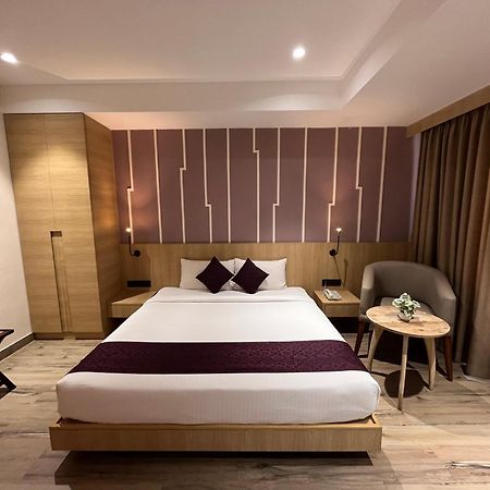 Sachika Hotels, Guwahati Dış mekan fotoğraf