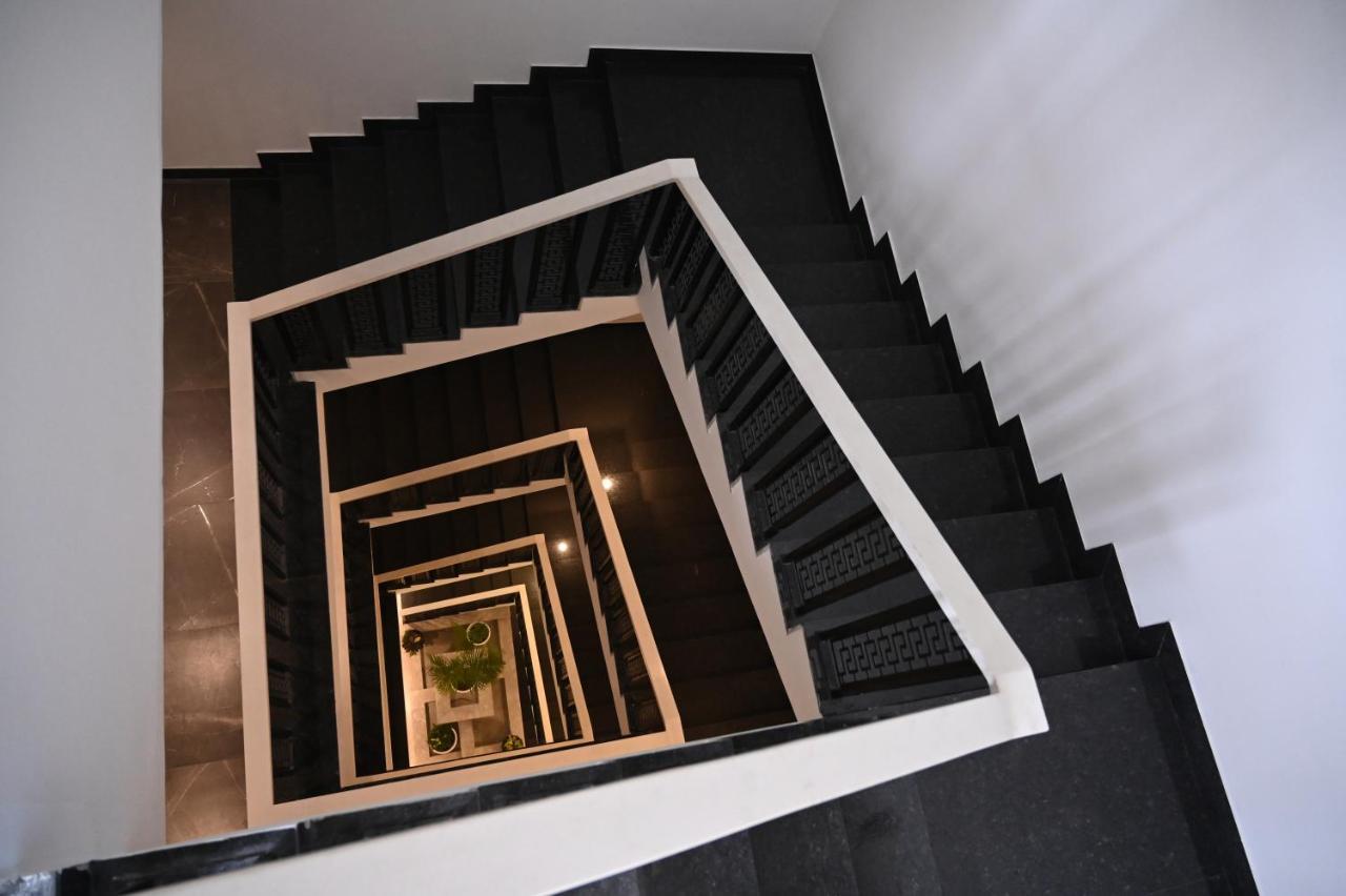 Sachika Hotels, Guwahati Dış mekan fotoğraf