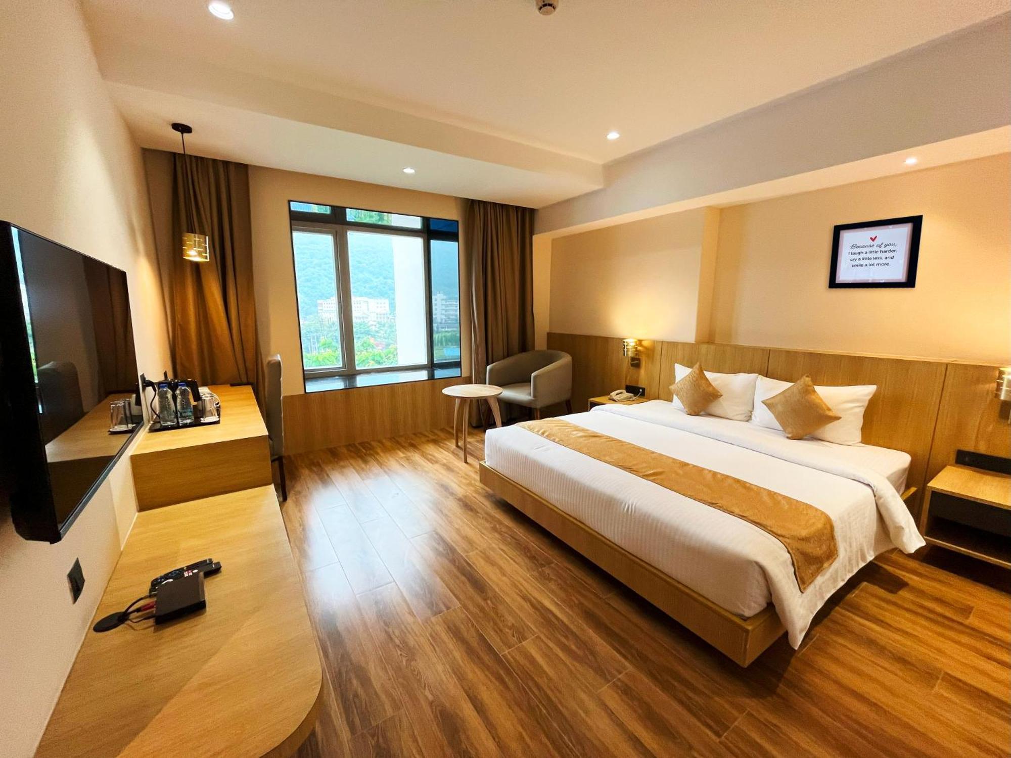 Sachika Hotels, Guwahati Dış mekan fotoğraf